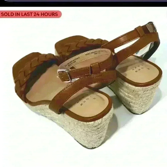 Women's Joyce Wedge Heels Platform Boho- A New Day - Color Tan Size 8 - Picture 5 of 7